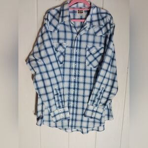EUC!! Ely Cattleman, Blue & Metallic Silver, Pearl Snap Button Shirt. Size XL